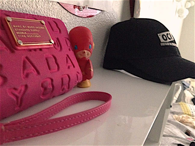 Let me just say, this was a really good episode this week. So much so that it was difficult to text Ella while we were watching.